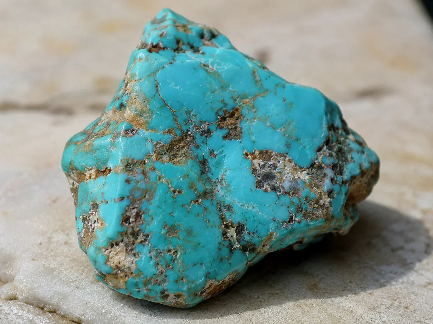 Turquoise : Pierre d’Équilibre et de Communication