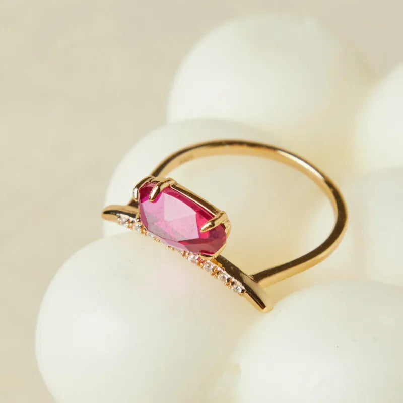 Carnelian Ring "Confidence" Gold-Plated Silver