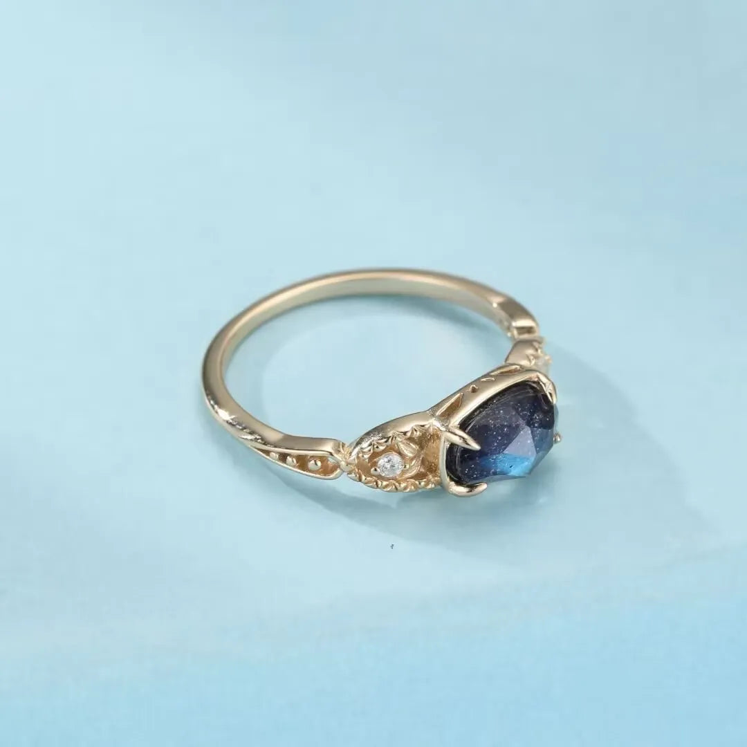 Labradorit- und Lapislazuli-Ring "Astraltraum" vergoldet