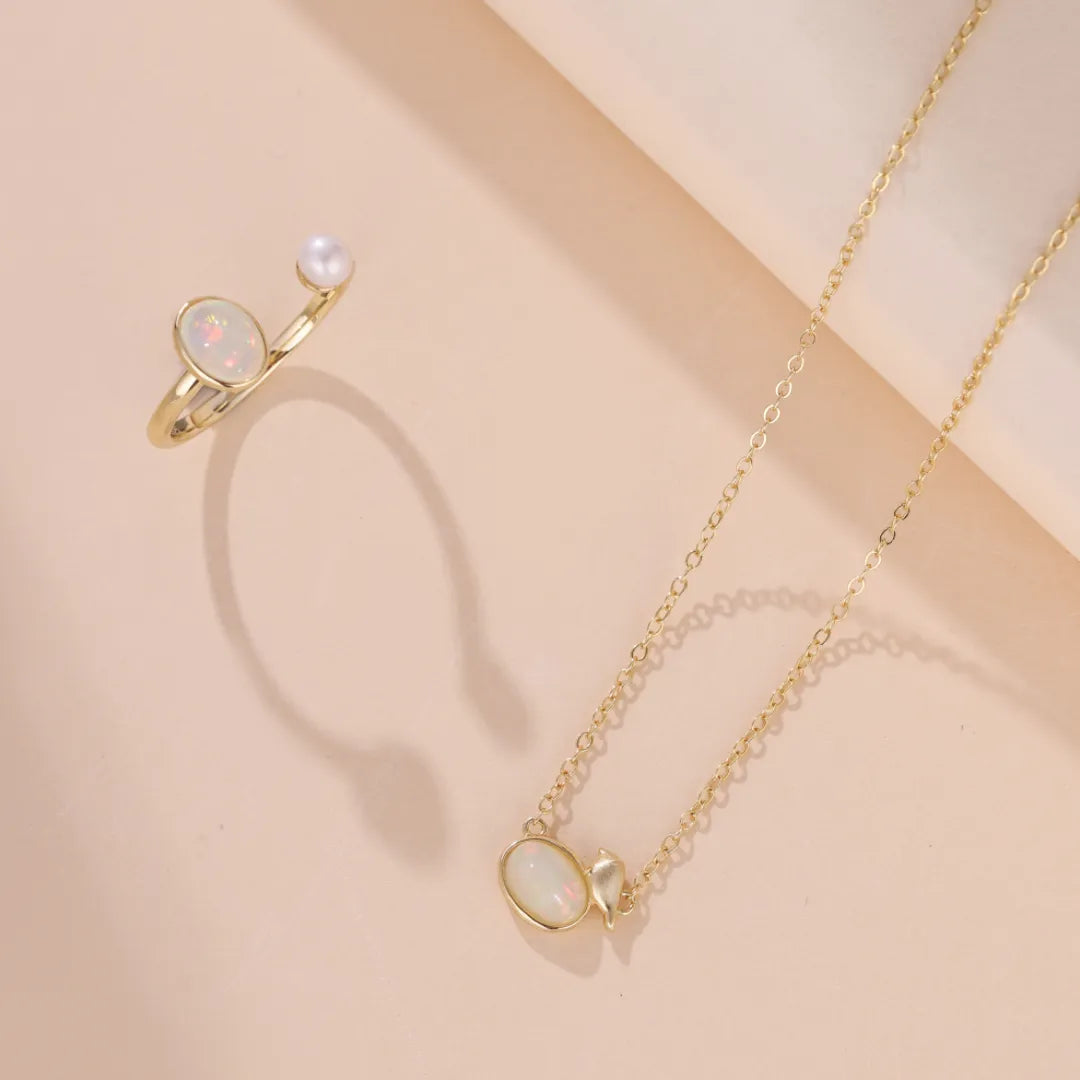 Halskette Opal "Mystische Reflexionen" Goldplattiert Silber