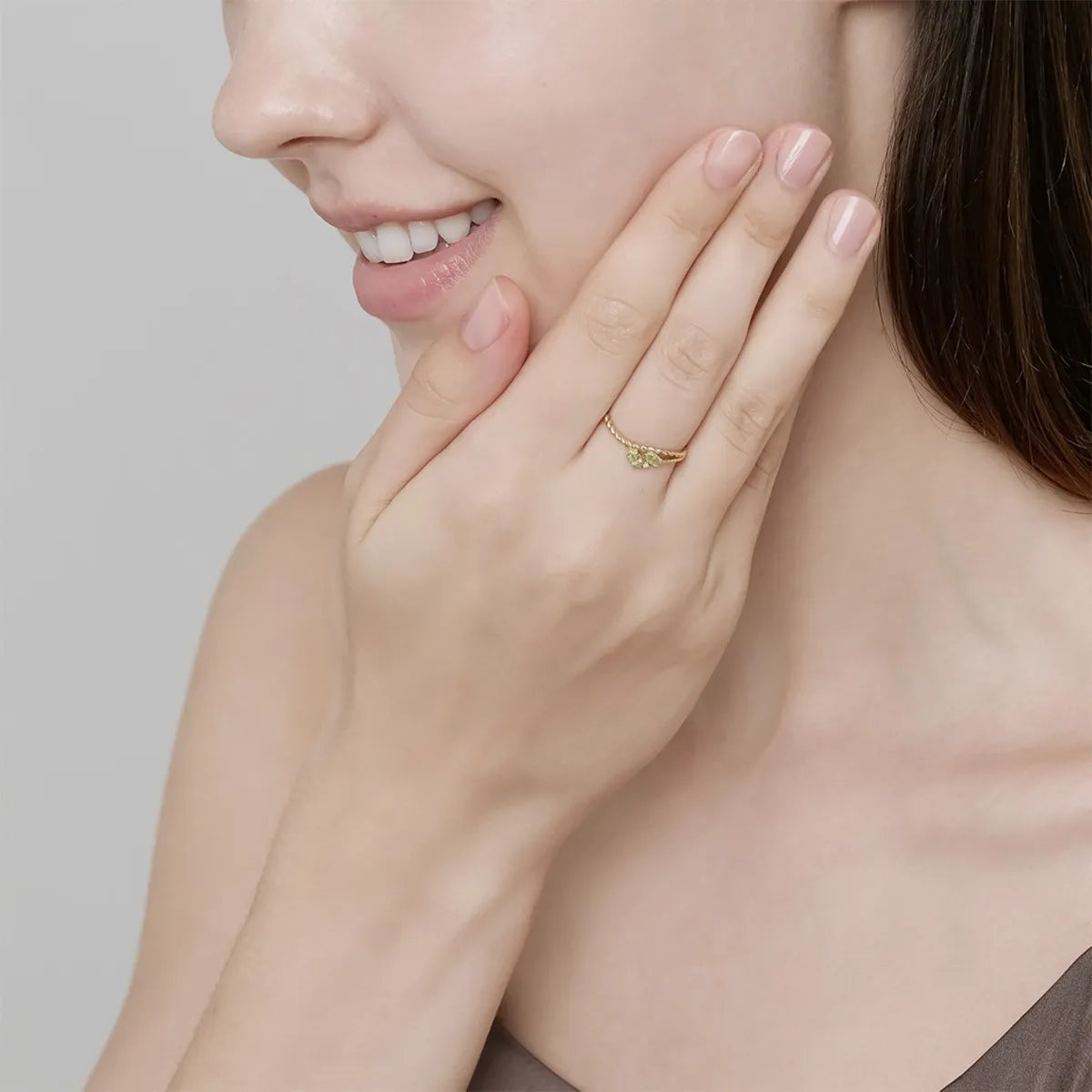 Peridot Ring "Wunderbarer Glanz" Goldplattiert Silber