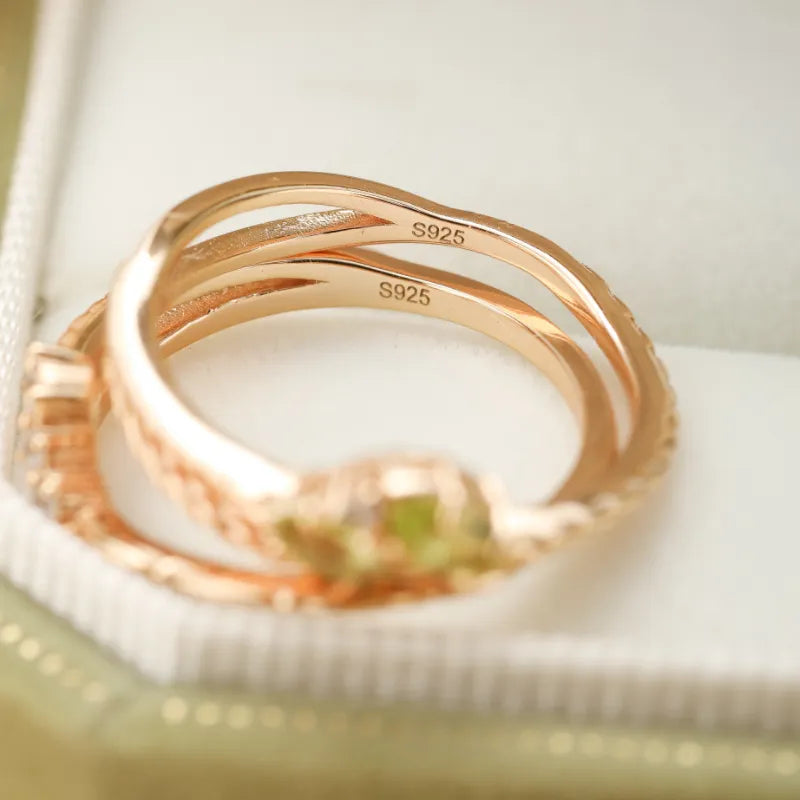 Peridot Ring "Wonderful Sparkle" Gold-Plated Silver