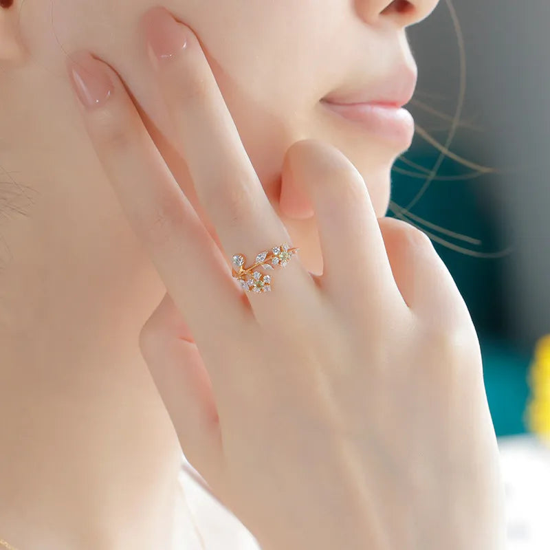 Peridotring "Narzisse Blume" Vergoldet Silber