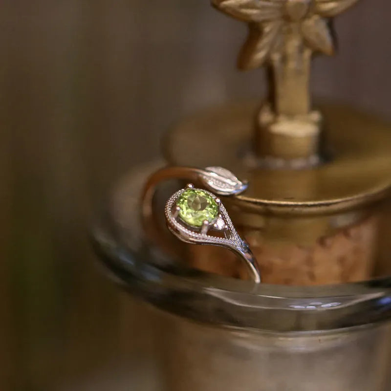Peridot Ring "Soothing Nature" Silver