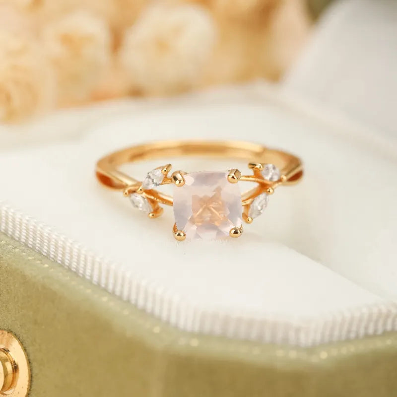 Rose Quartz Ring "Luxurious Elegance" Gold-Plated Silver