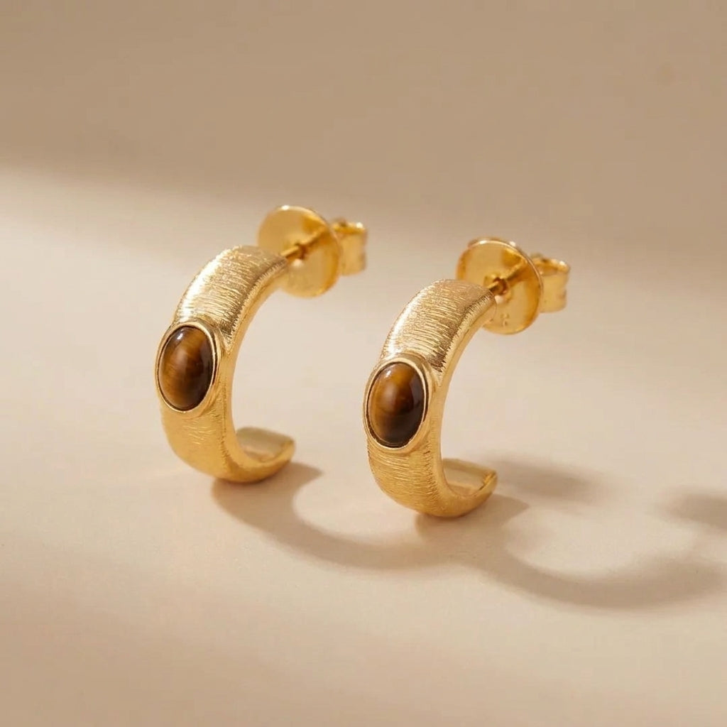 Boucles d'Oreilles Œil de Tigre "Élégance d'Or" Argent Doré Or @main