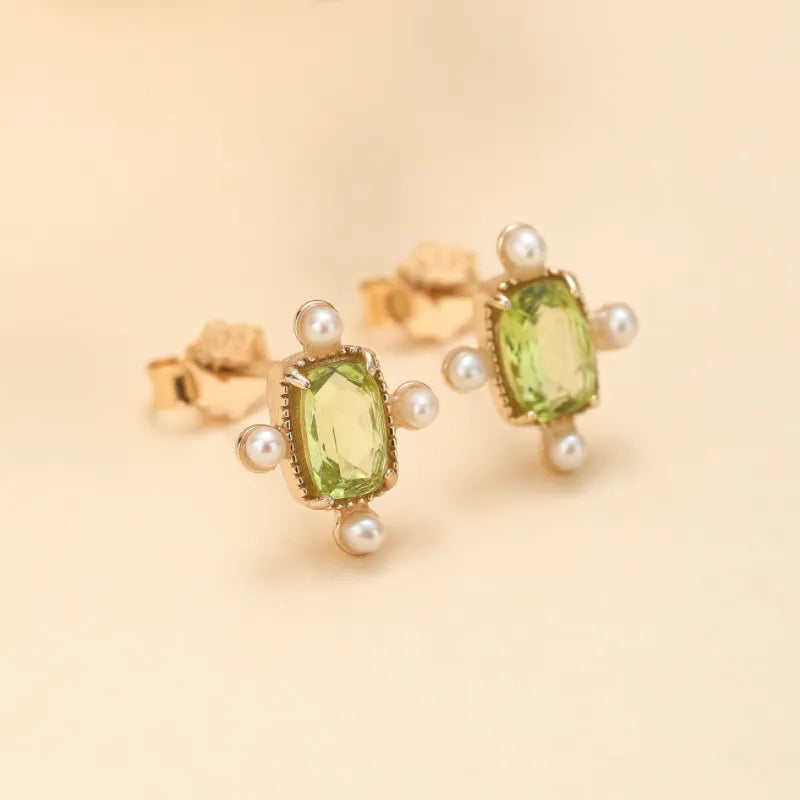 Peridot and Pearl Earrings "Radiant Allure" Gold-Plated Silver