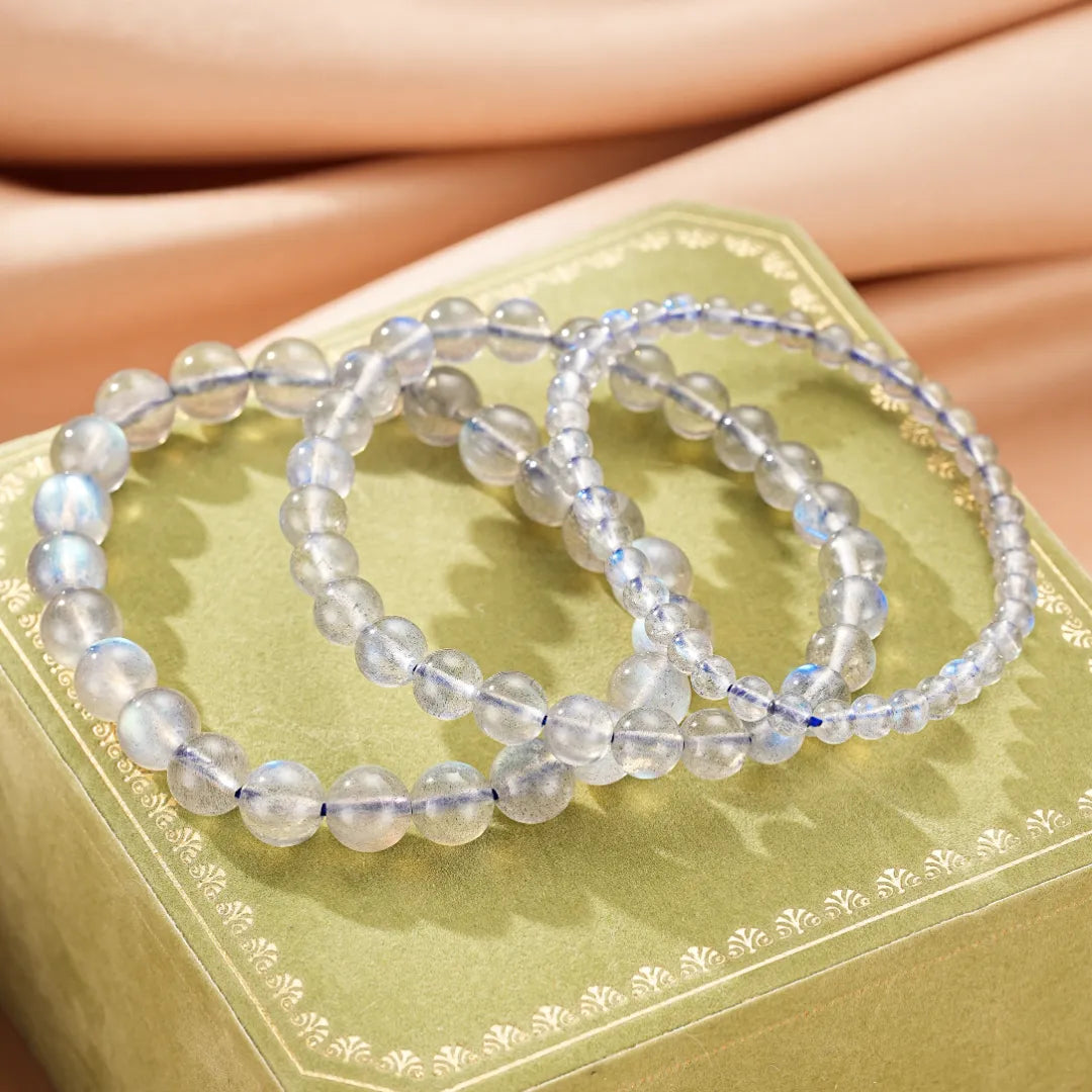Labradorite Bracelet "Nuances of Power"