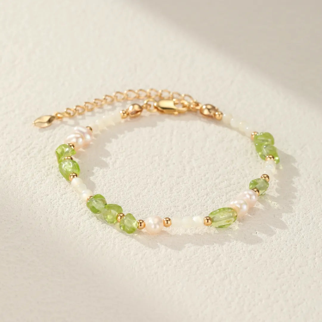 Peridotarmband, Perle und Muschel "Sonnige Eleganz" Goldplattiert Silber