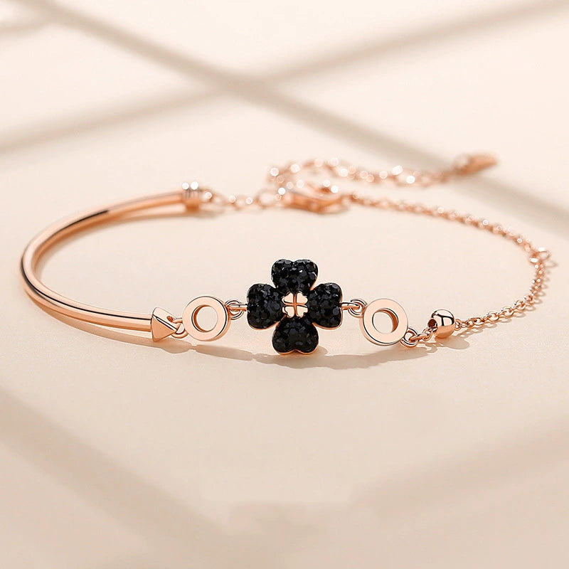 "Fleur Obscure" Clover Bracelet in Silver and Rose Gold