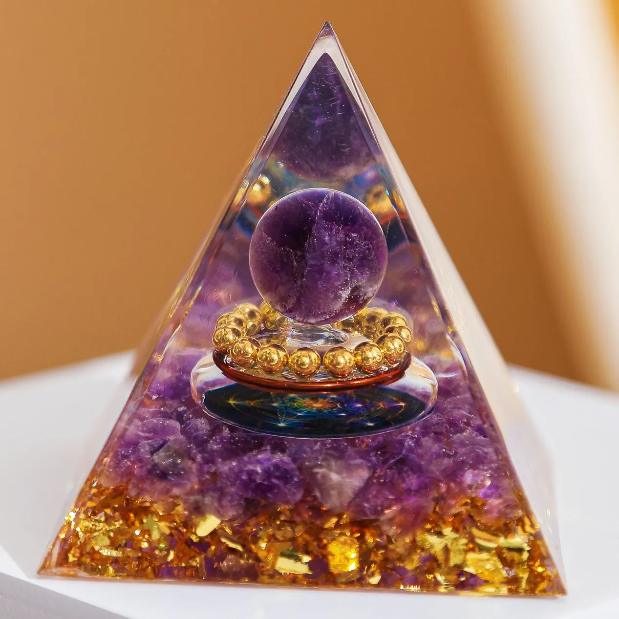 Klarheit des Geistes - Orgonit-Pyramide aus Amethyst
