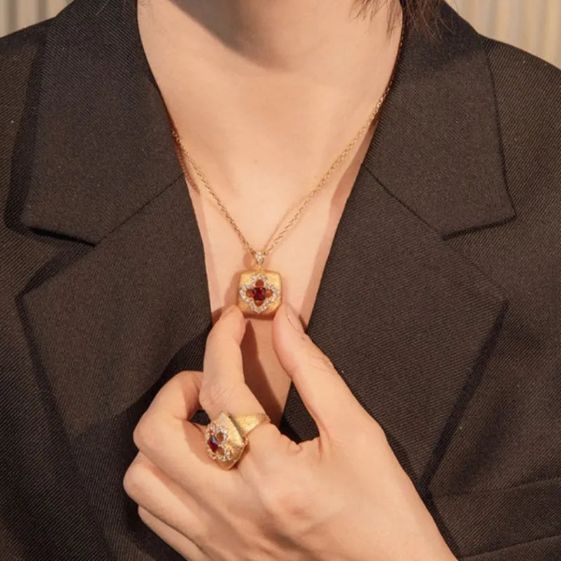 Carnelian Necklace "Floral Warmth" Gold-Plated Silver