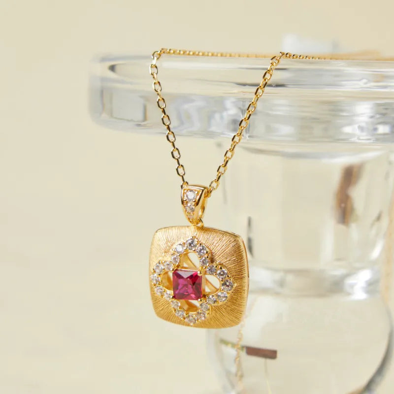 Carnelian Necklace "Floral Warmth" Gold-Plated Silver
