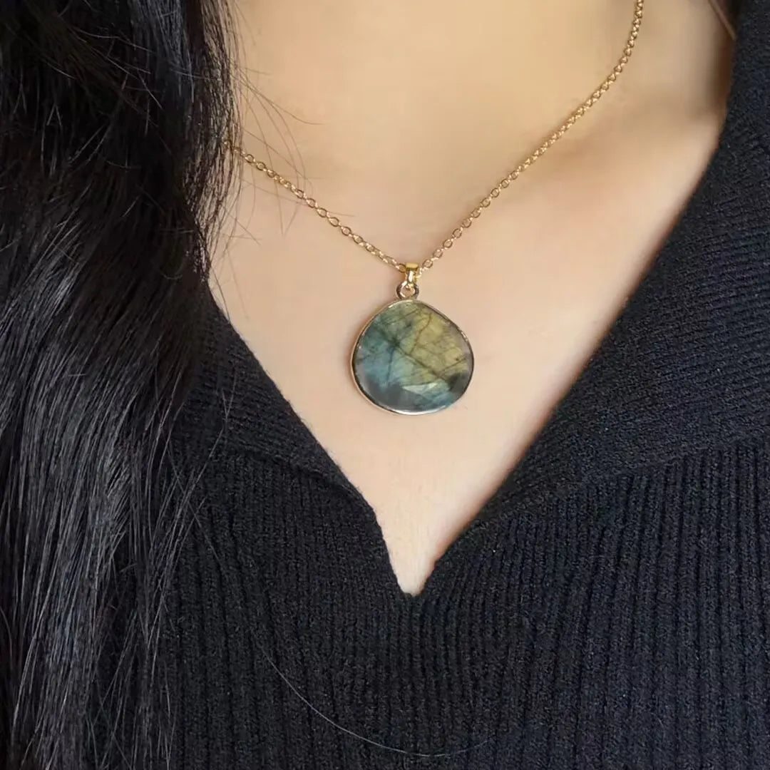 Labradorite Necklace "Magical Night"