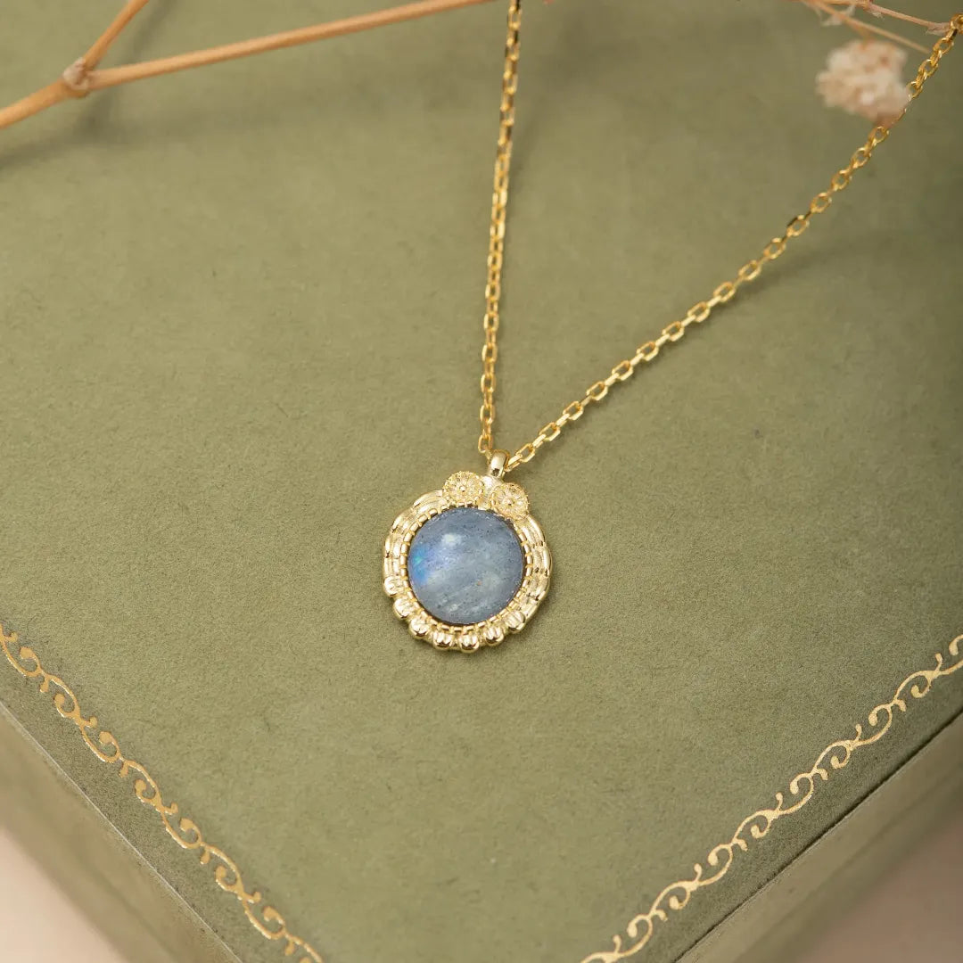 Labradorite Necklace "Antique Reflections" Gold-Plated Silver