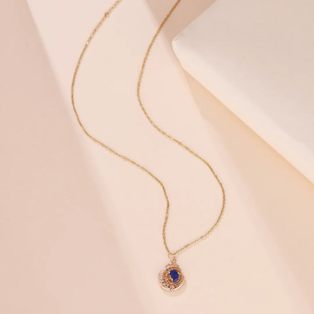 Halskette Lapis Lazuli "Schöne Mond" Vergoldetes Silber