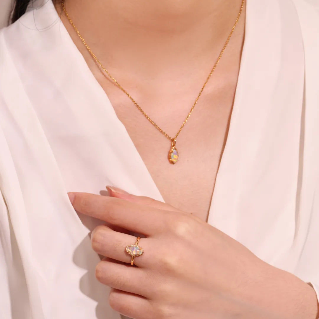 Halskette Opal "Verzauberndes Aura" Goldsilber