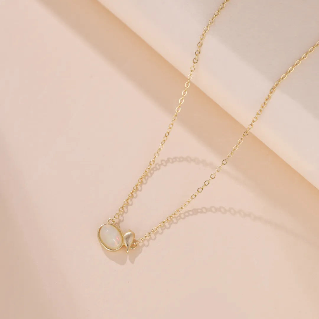 Halskette Opal "Mystische Reflexionen" Goldplattiert Silber