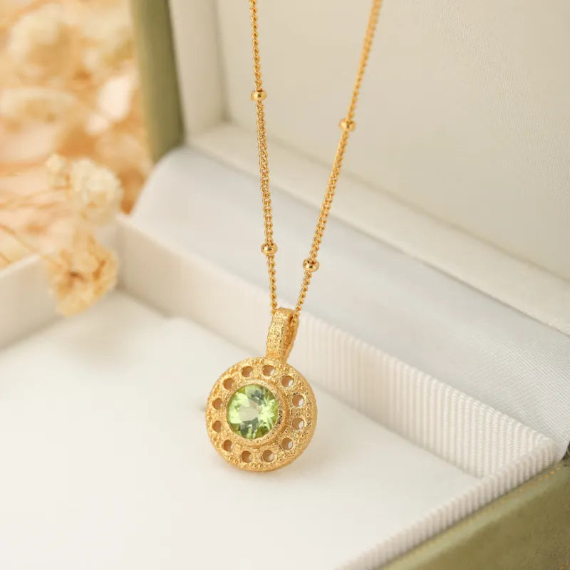 Peridot-Halskette "Kreis des Wohlstands" Vergoldetes Silber