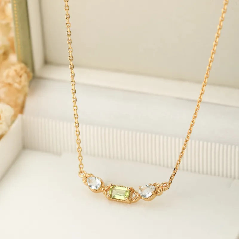 Peridot- und Topas-Halskette "Geometrische Raffinesse" Vergoldetes Silber