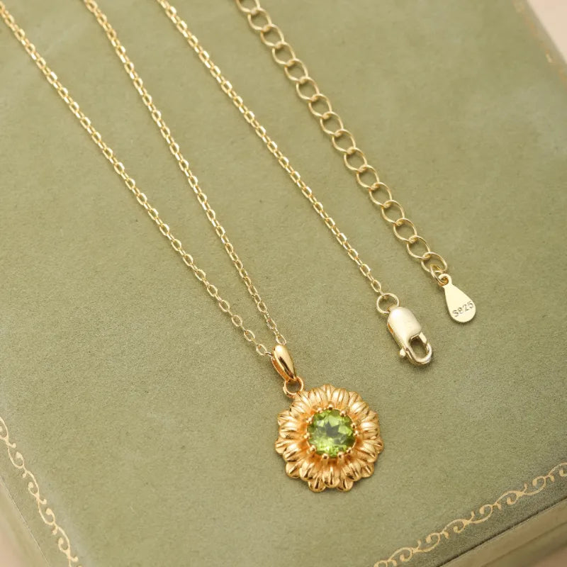 Peridot Necklace "Radiant Flower" Gold-Plated Silver