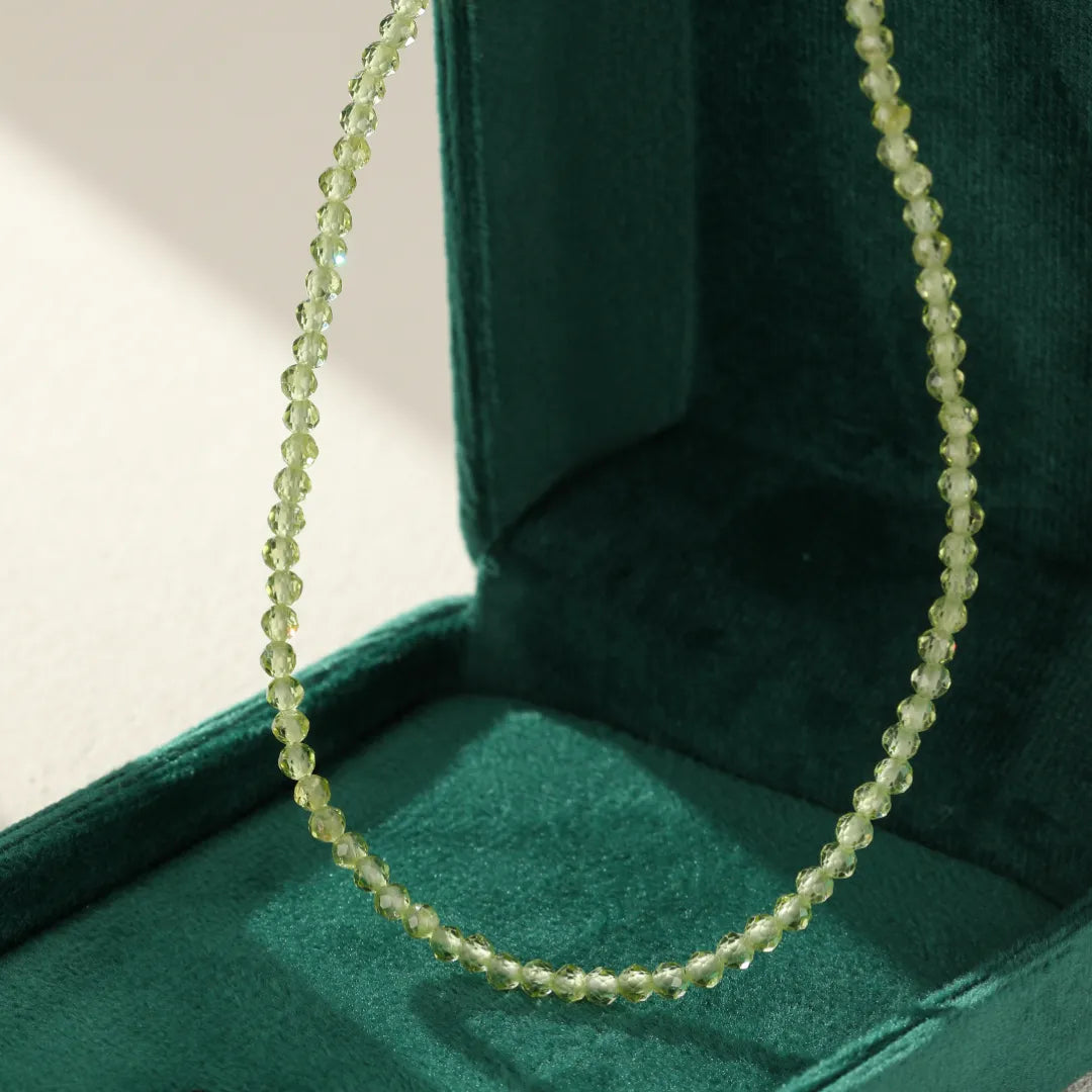 Peridot Necklace "Green Freshness"