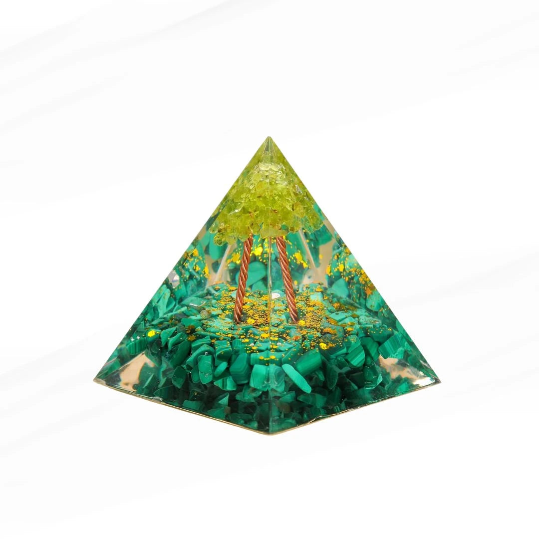 Reinheit - Orgonit-Pyramide Lebensbaum aus Peridot und Malachit
