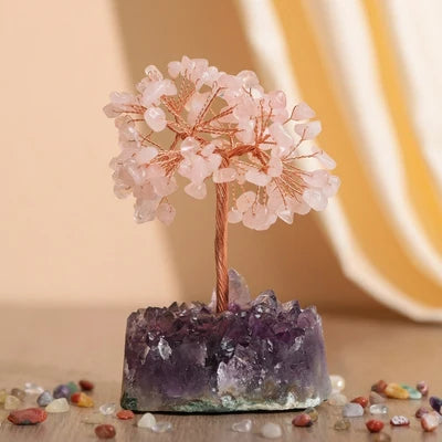 Arbre de Vie décoratif avec une base en améthyste brute et des feuilles en quartz rose
