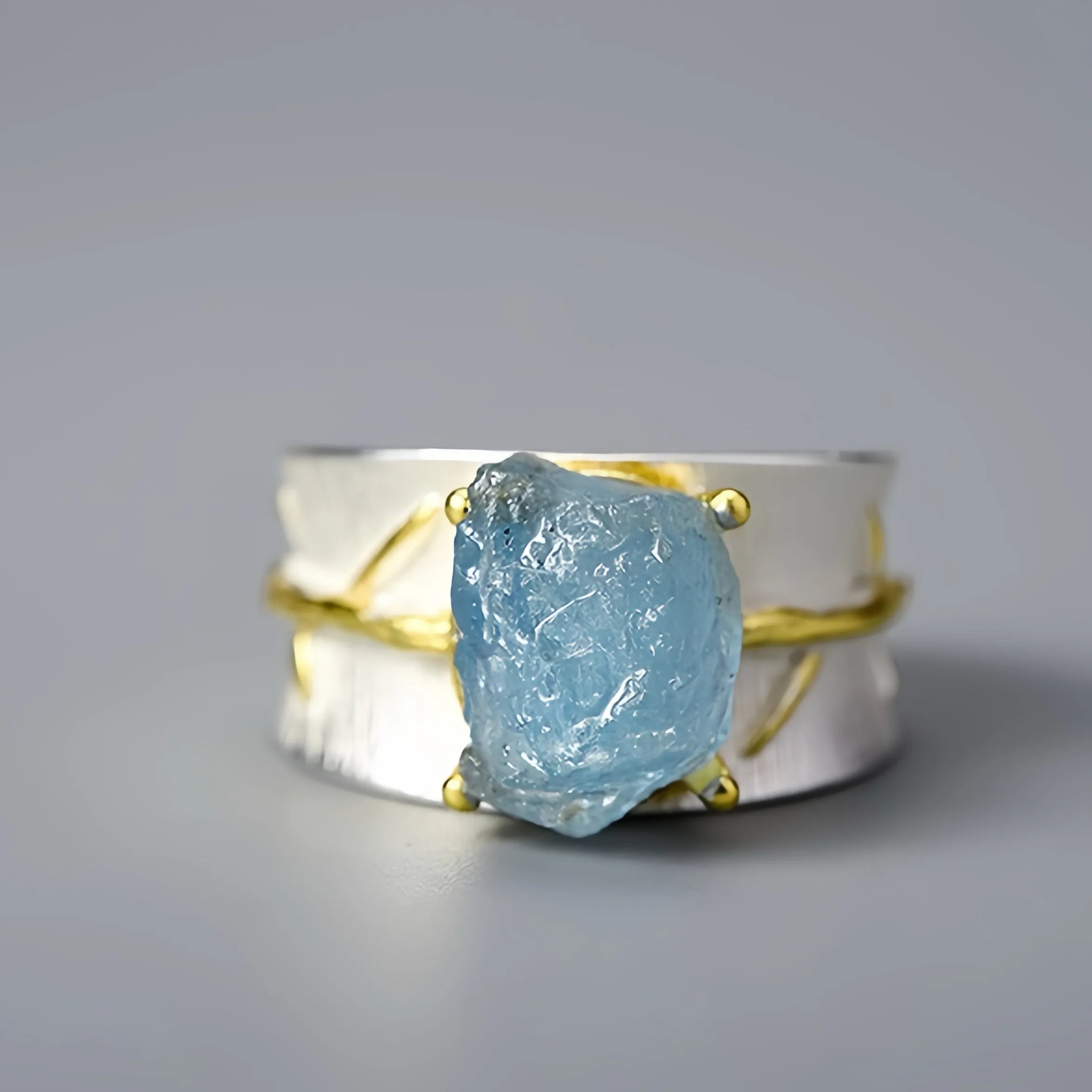 Aquamarine Ring "Marine Mist" Silver