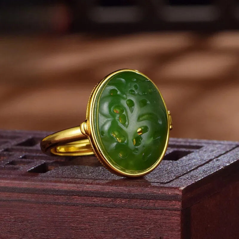 
Jade Ring Duftträger "Kaiserliches Elixier" Vergoldet Silber