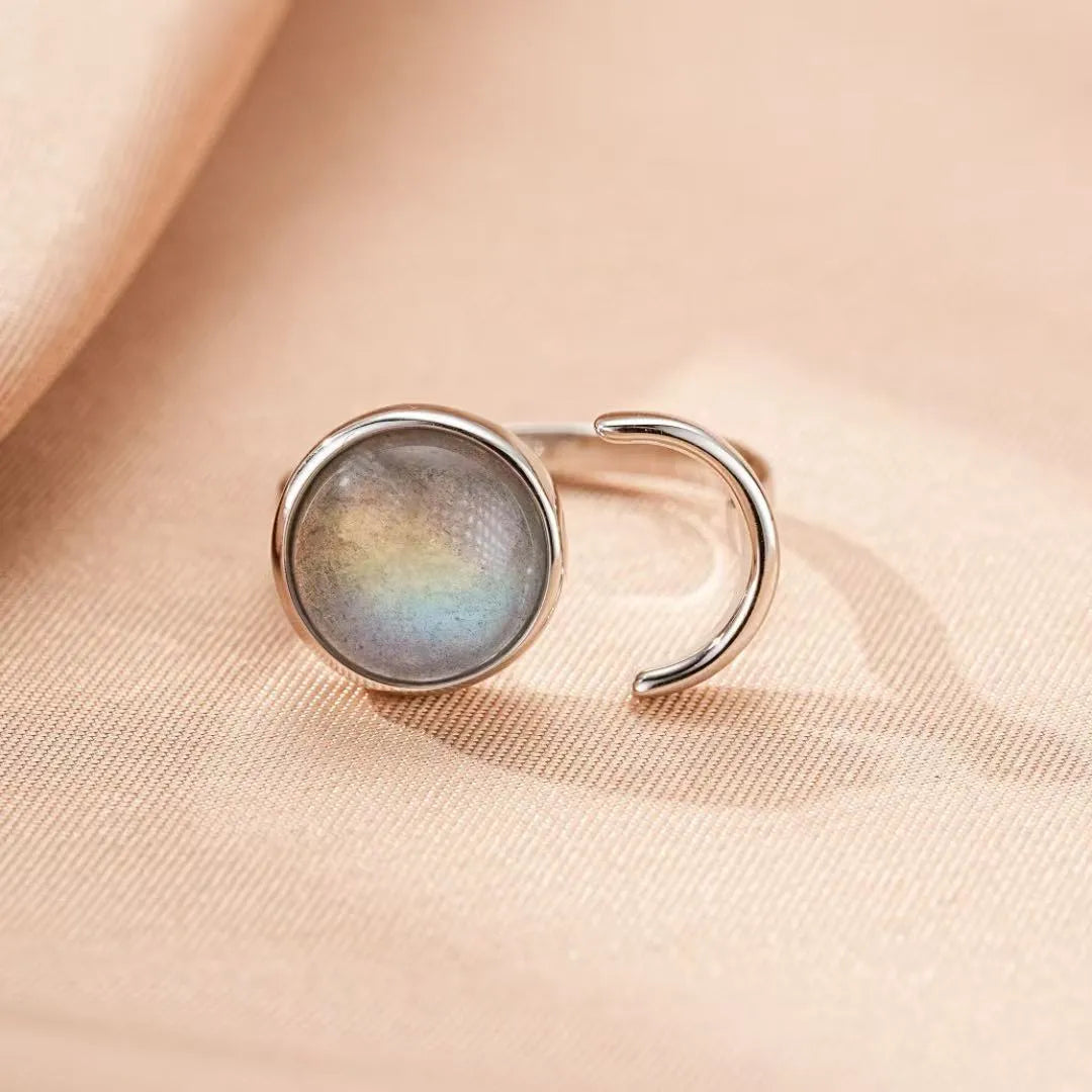 Labradorite Ring "Lunar Aura" Silver