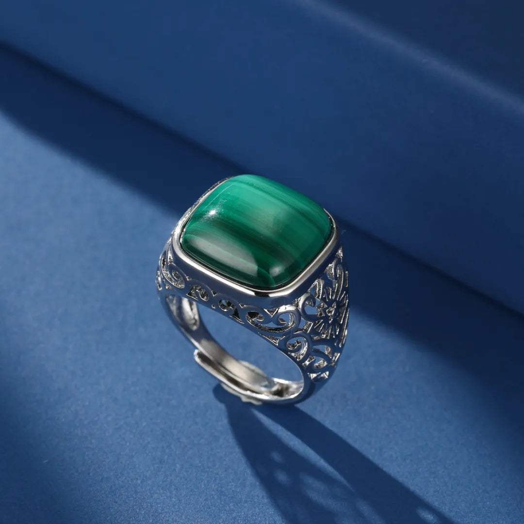 Malachite Ring "Timeless Charm" Silver