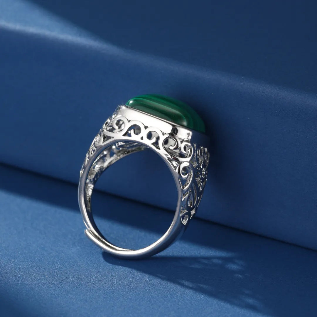 Malachite Ring "Timeless Charm" Silver