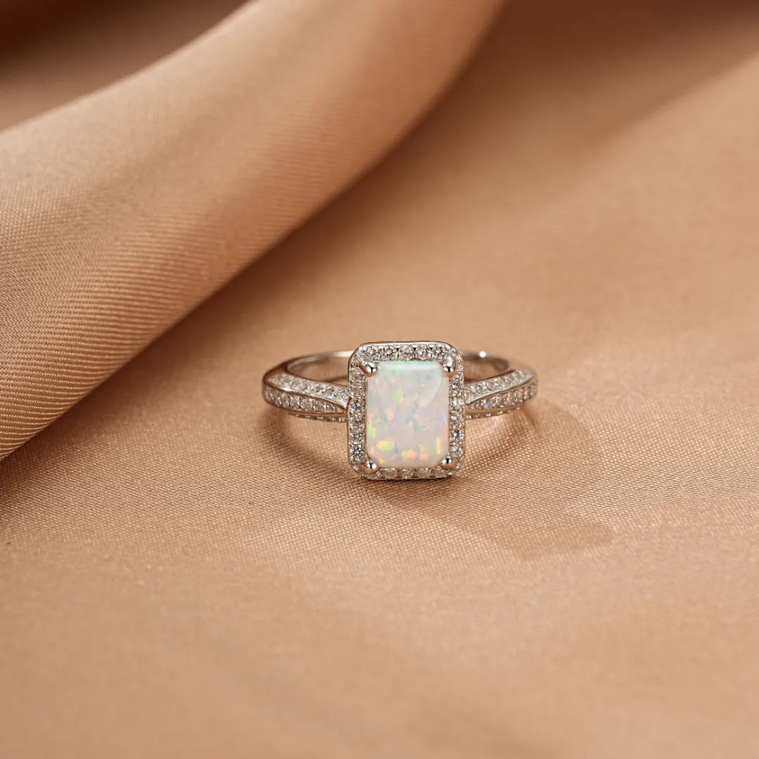 Opal Ring "Royal Reflection" Silver