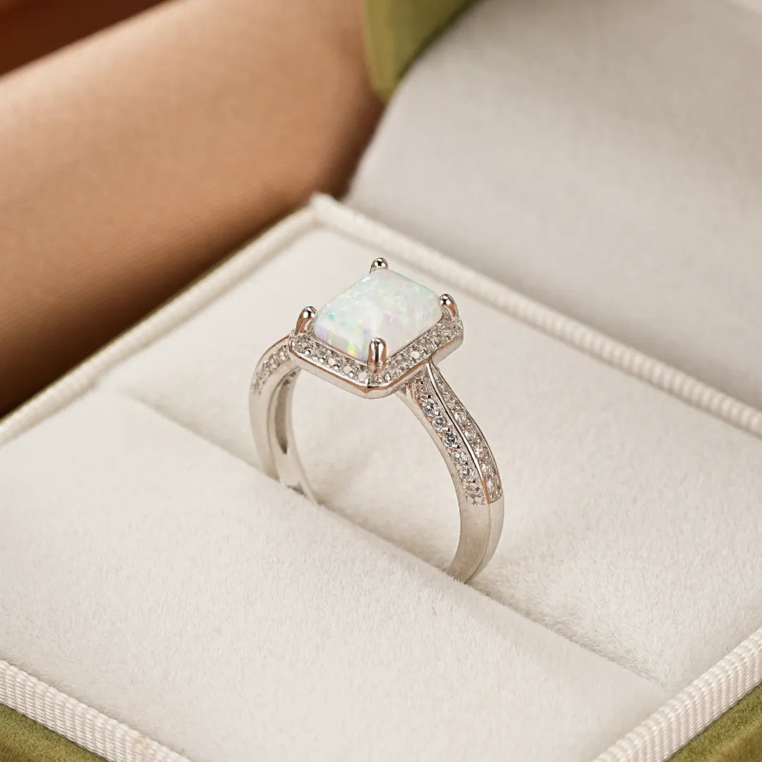 Opal Ring "Royal Reflection" Silver