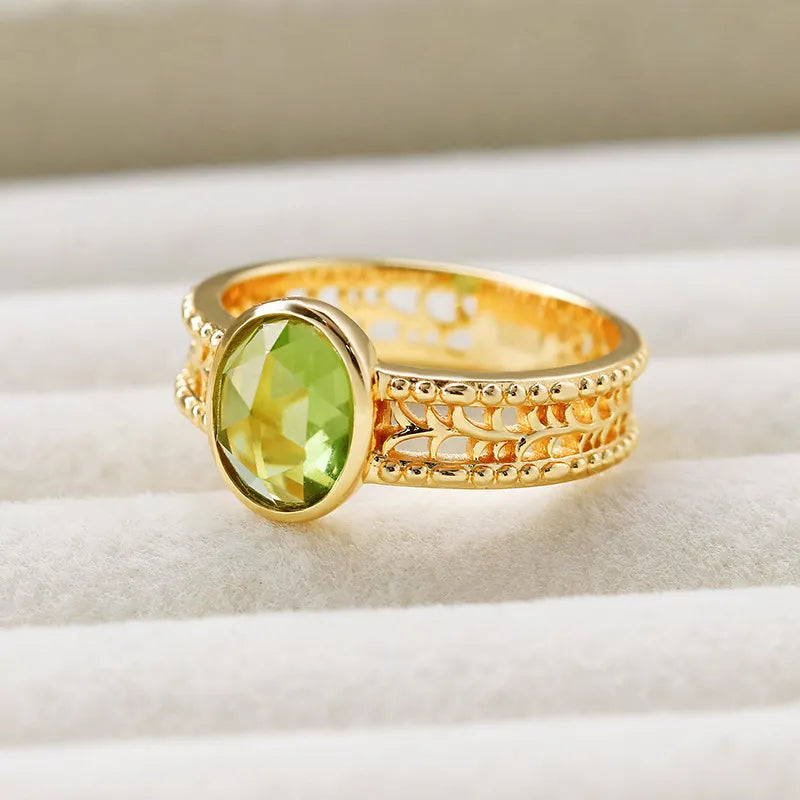 Peridot Ring "Entspannender Charme" Goldplattiert Silber