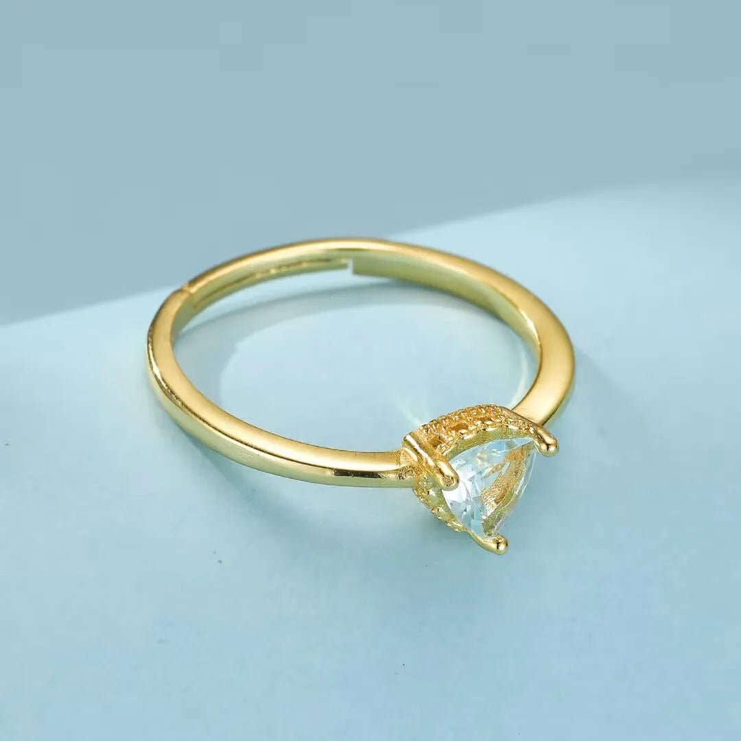 Anello Topazio "Chiarezza Celeste" Argento Dorato Oro 18K