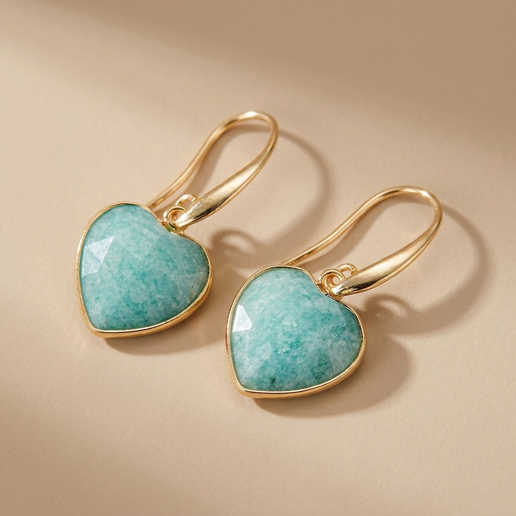Boucles d'oreilles en forme de cœur en amazonite verte avec fermoirs dorés @main