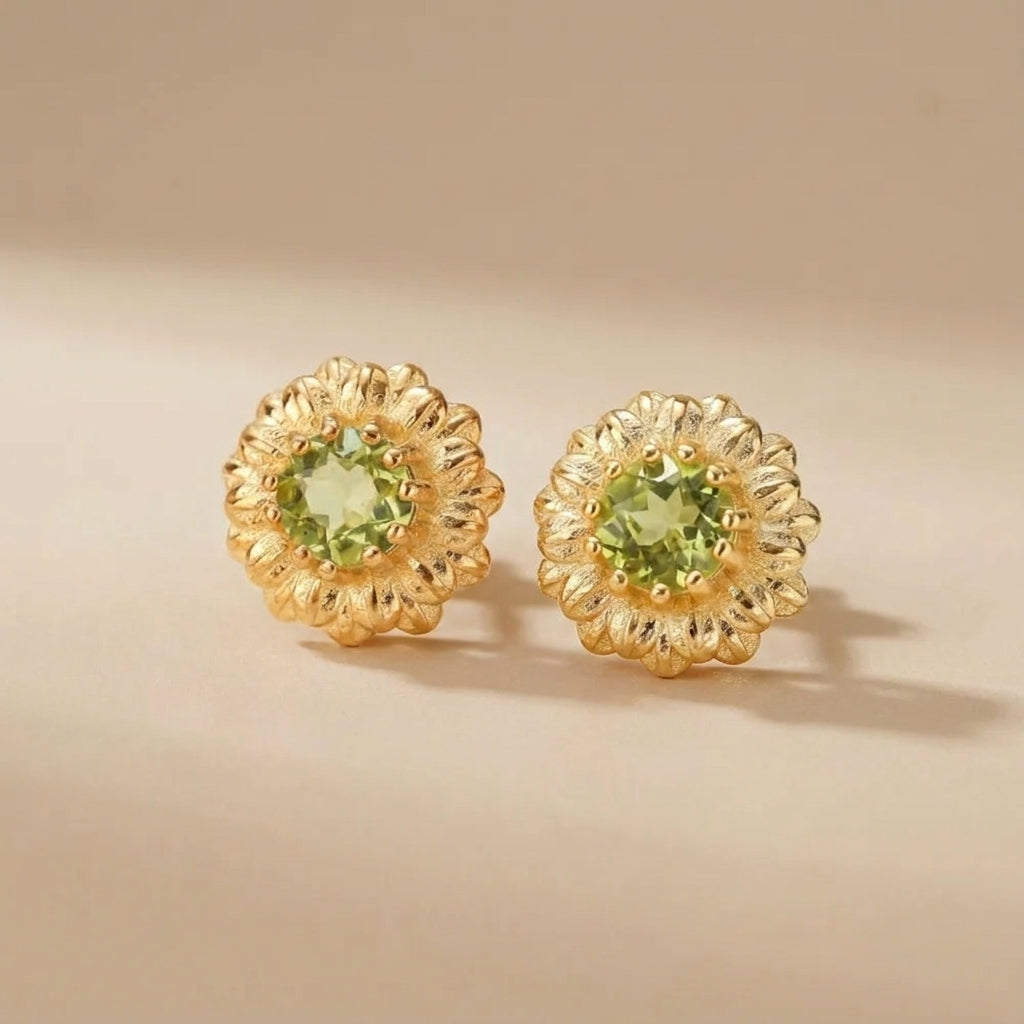 Boucles d'Oreilles Péridot "Fleur Rayonnante" Argent Doré Or @main
