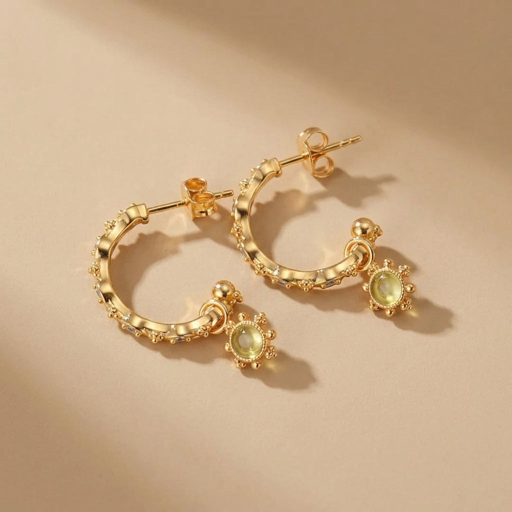 Boucles d'Oreilles Créoles Péridot "Force Lumineuse" Argent Doré Or @main