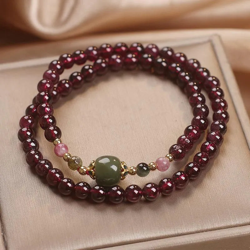 Garnet and Jade Bracelet "Passion"