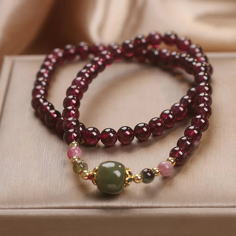 Garnet and Jade Bracelet "Passion"