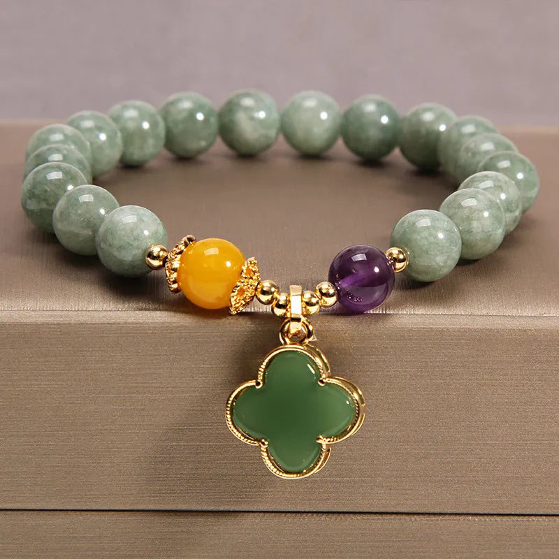 Jade-Armband Vierblättriges Kleeblatt – Symbol für Glück und Freude