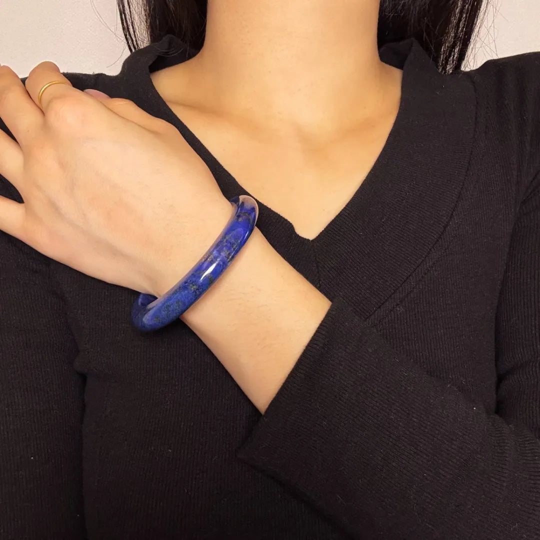 Armband aus Lapislazuli "Nächtliche Gelassenheit"