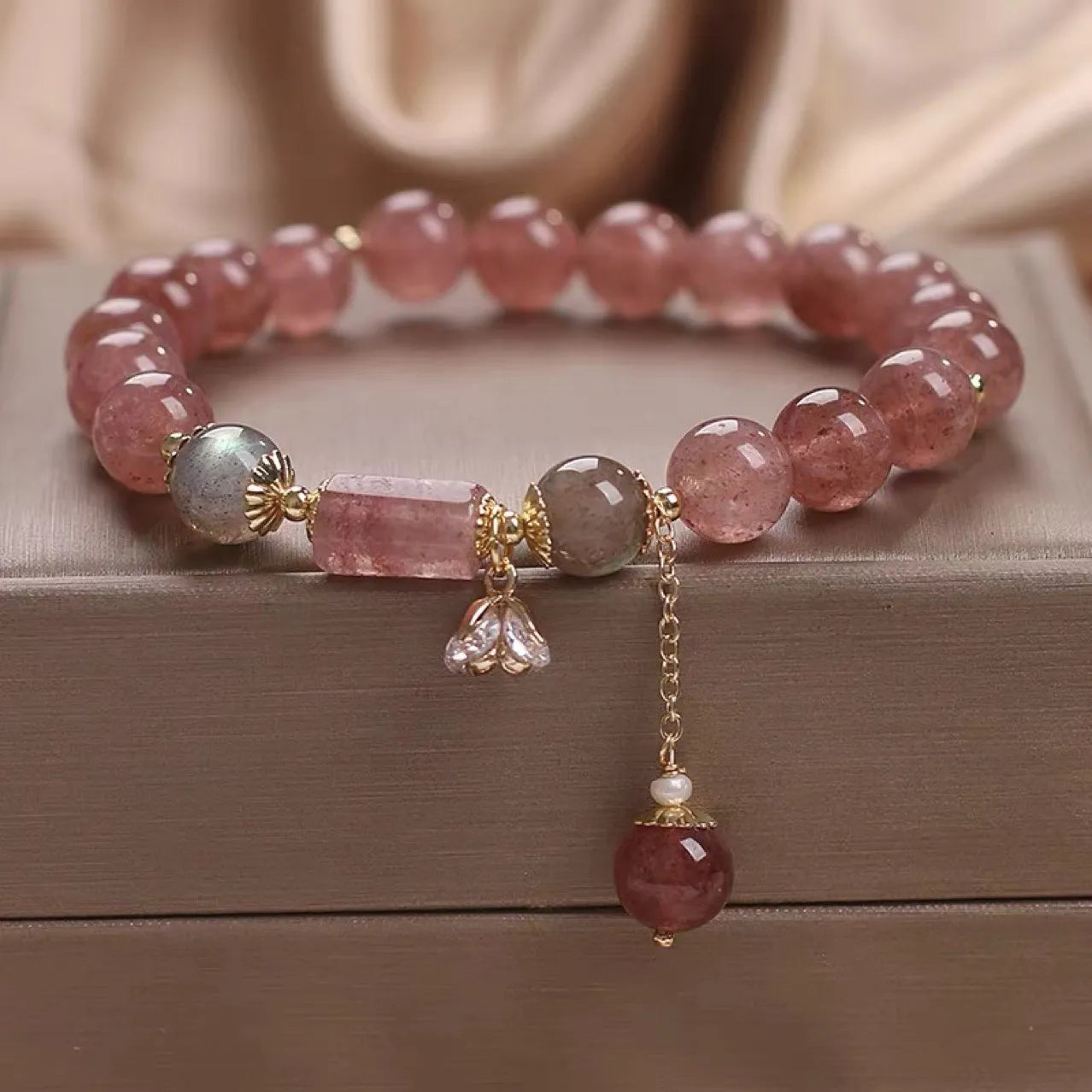 Bracelet Strawberry Quartz "Sweet Flower"