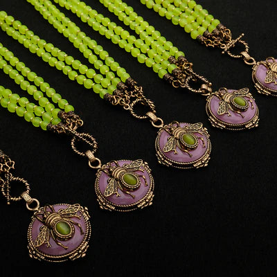 Collar de Ágata Amarilla "Abeja de Oro"