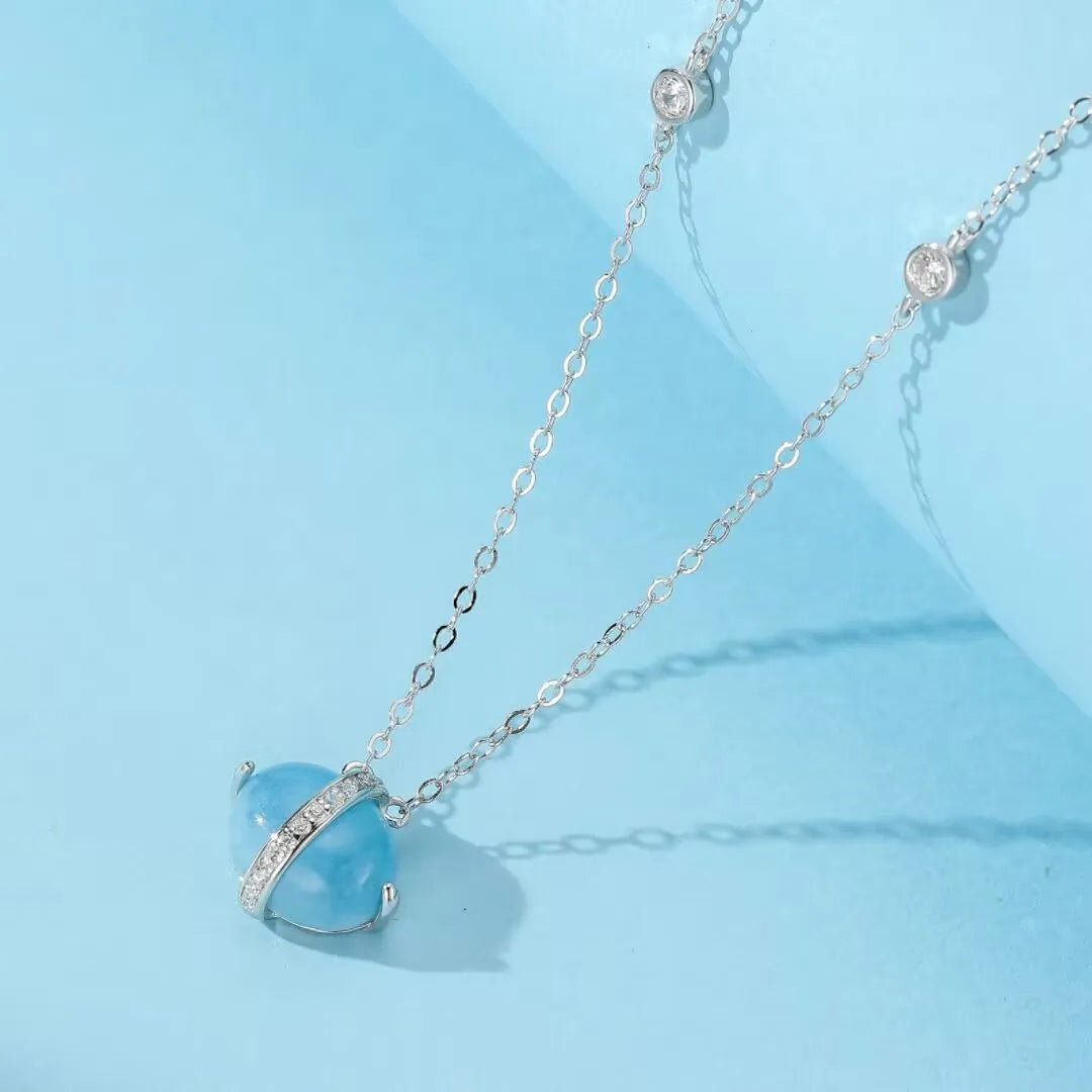 Halskette Aquamarin "Blaue Galaxie" Goldplattiert 14K