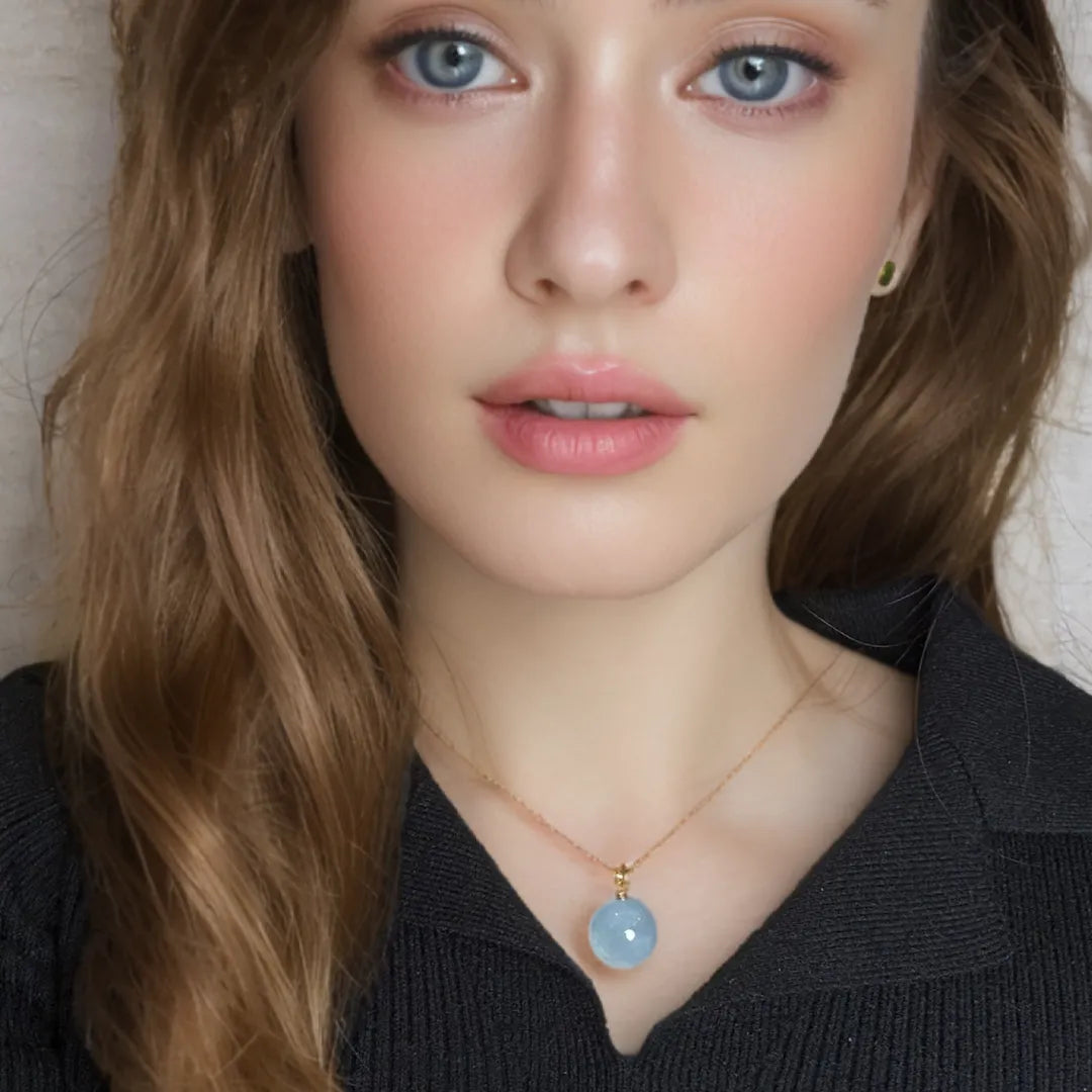 Aquamarin Halskette "Sanftes Licht"