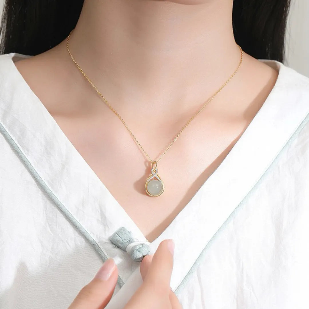 Jade Necklace "Eternal Beauty" Gold-Plated Silver