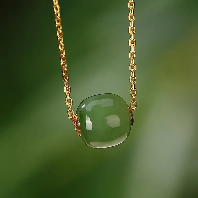 Jade Necklace – Elegant Harmony, 18K Gold